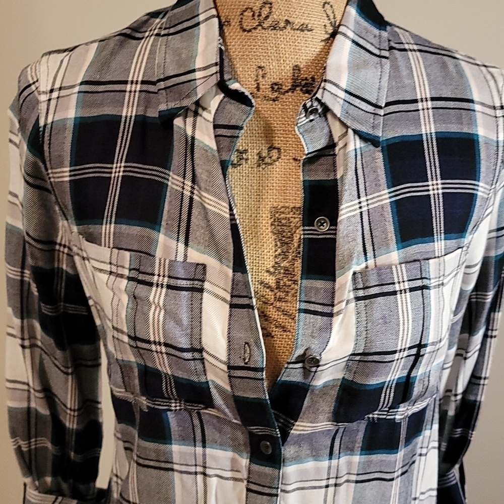 Jessica Simpson plaid top - Picture 2 of 5